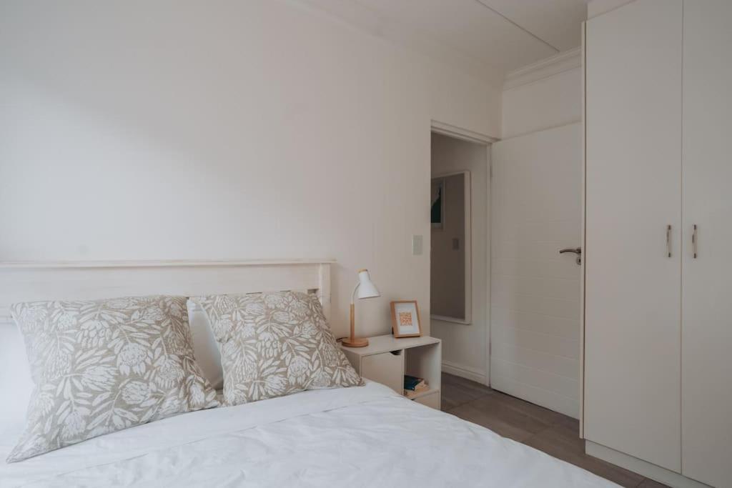 Calm Blouberg - Gated & Lift Access Apartment Cape Town
