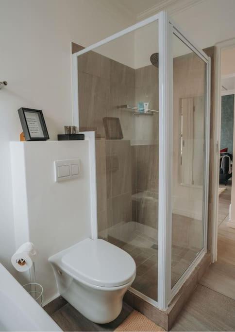 Calm Blouberg - Gated & Lift Access Apartment *